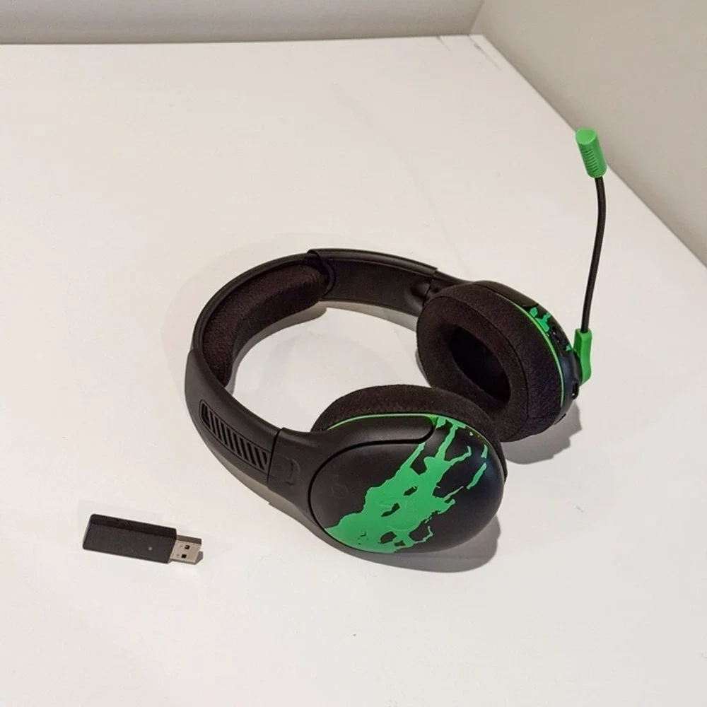 PDP AIRLITE Glow Pro Wireless Headset Jolt Green Glow-in-Dark for Xbox - Tested
